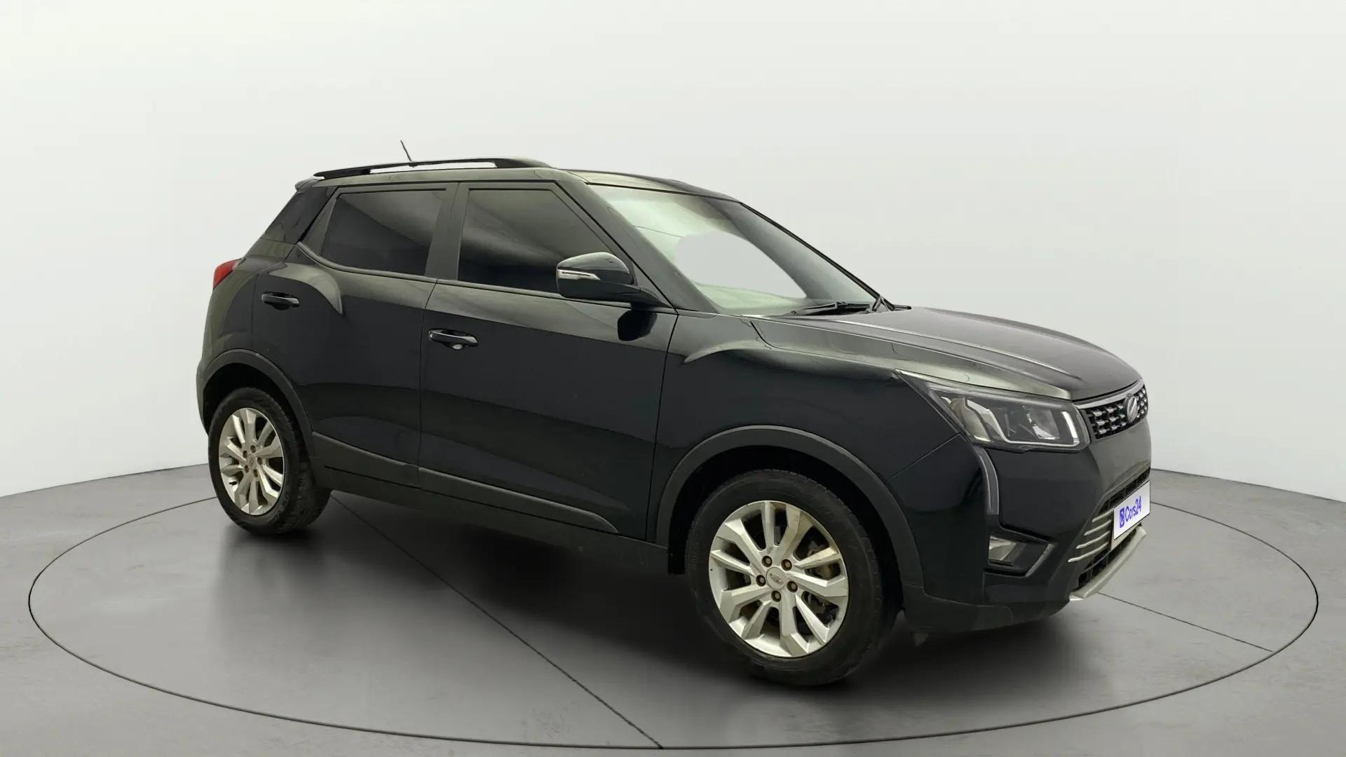 View 2021 Mahindra XUV300 W4 Petrol BS IV Image 23 Used 2021 Mahindra XUV300 W4 Petrol BS IV Image 23