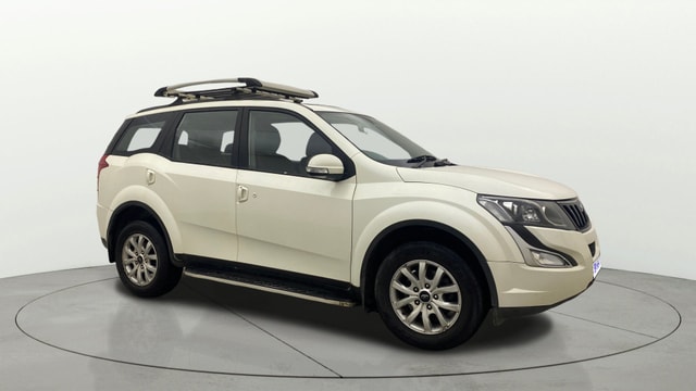 View Mahindra XUV500 Image 24 Used Mahindra XUV500 Image 24