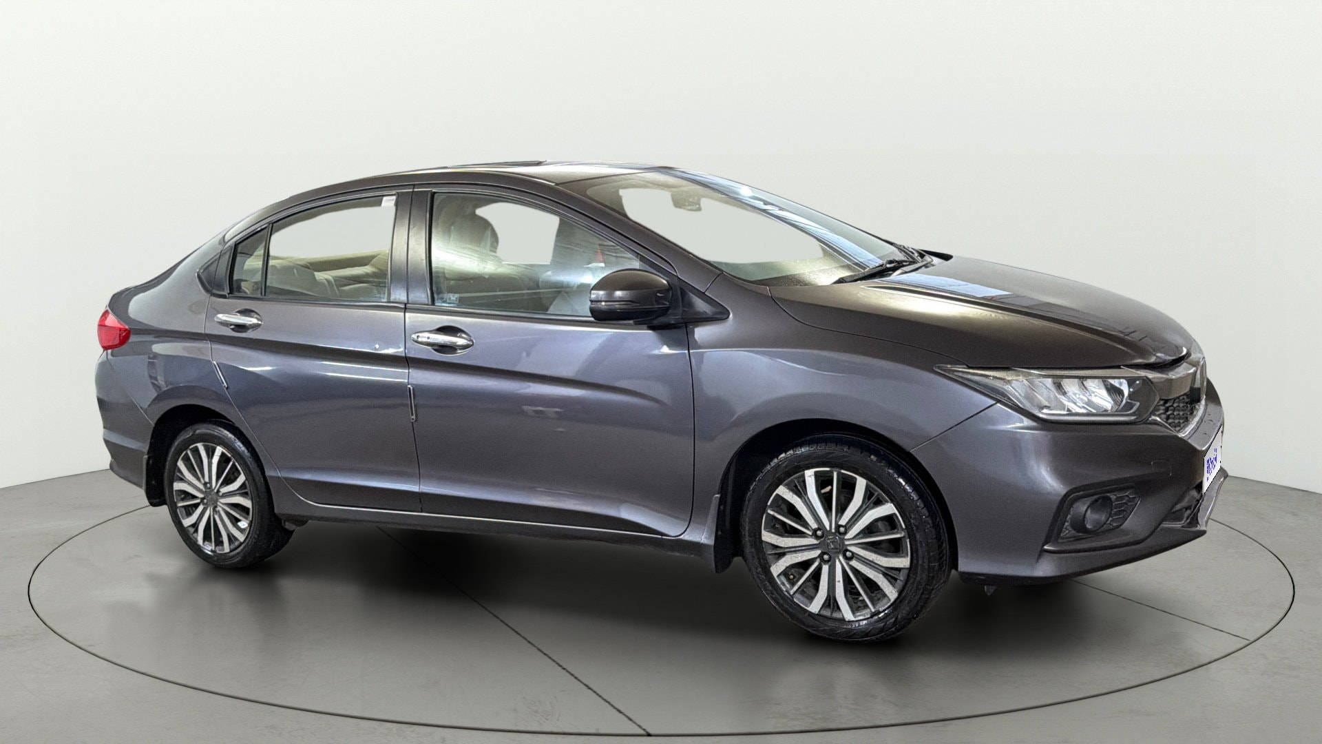 View 2017 Honda City ZX MT Diesel Anniversary Edition Image 22 Used 2017 Honda City ZX MT Diesel Anniversary Edition Image 22
