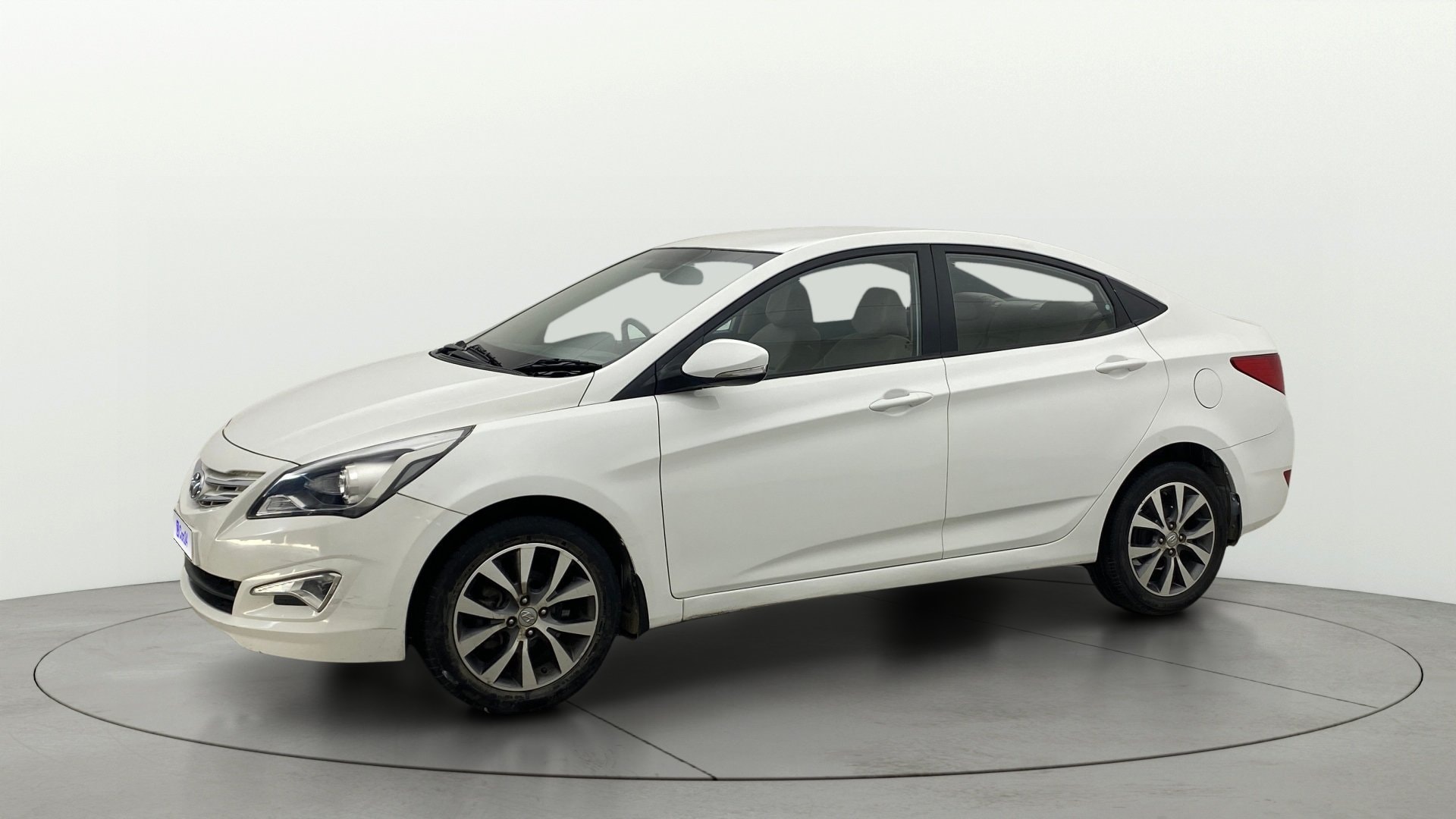 View 2017 Hyundai Fluidic Verna 1.6 VTVT SX Image 35 Used 2017 Hyundai Fluidic Verna 1.6 VTVT SX Image 35