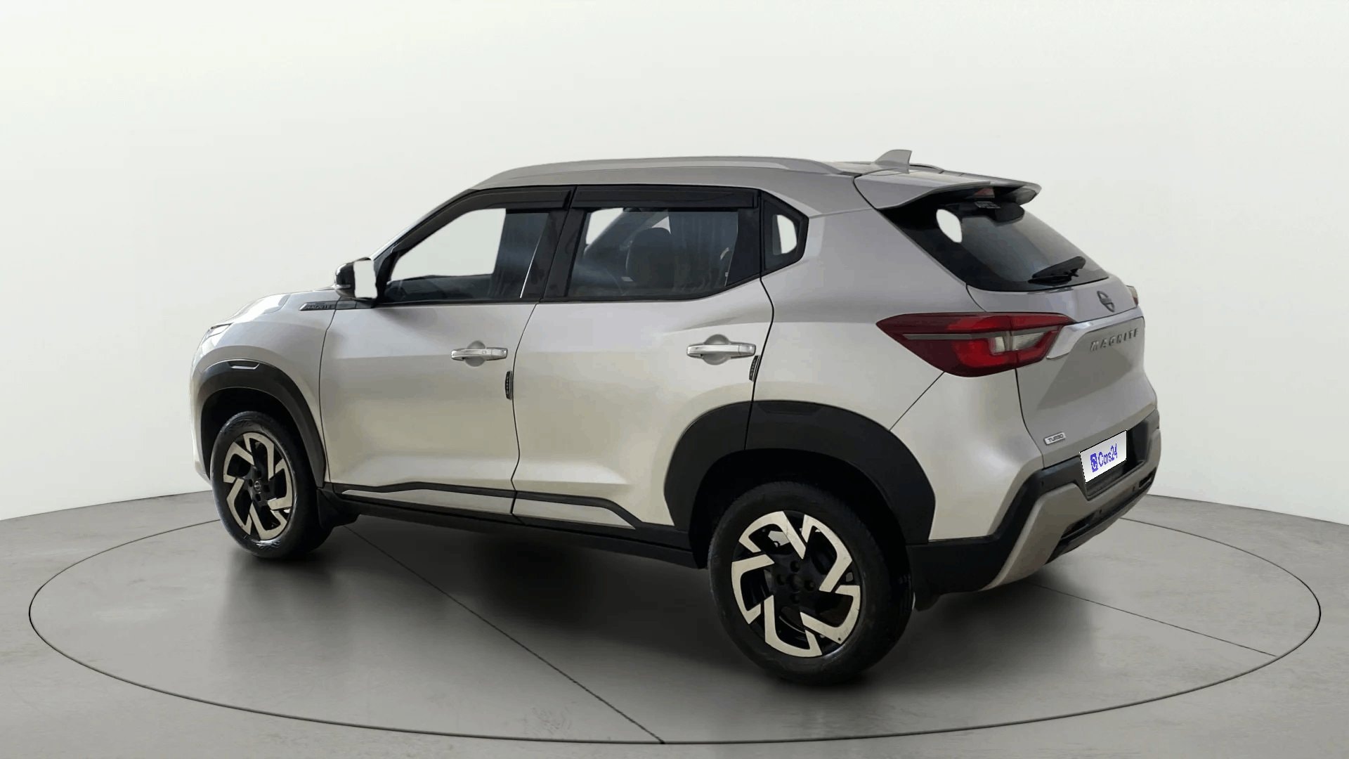 View 2022 Nissan Magnite Turbo XV Image 2 Used 2022 Nissan Magnite Turbo XV Image 2