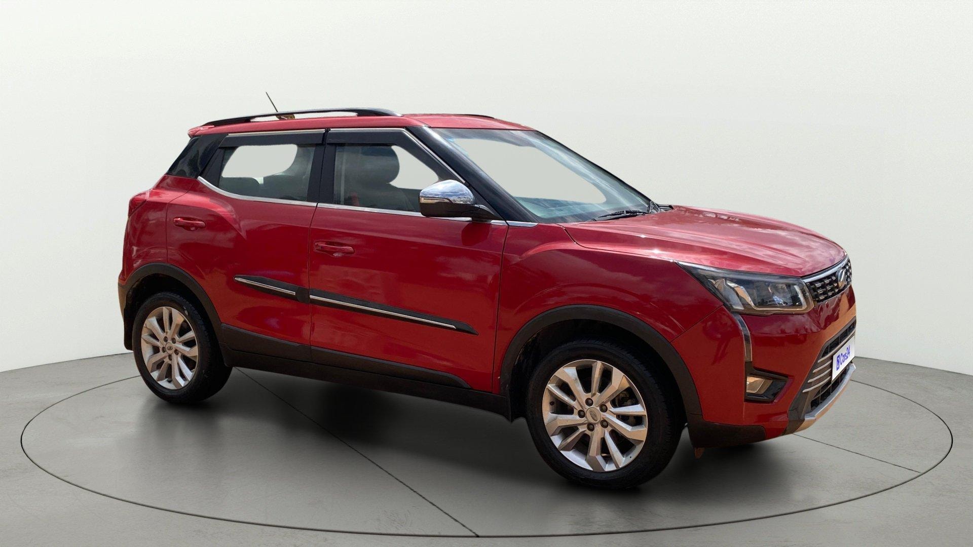 View 2019 Mahindra XUV300 W4 Petrol BS IV Image 22 Used 2019 Mahindra XUV300 W4 Petrol BS IV Image 22