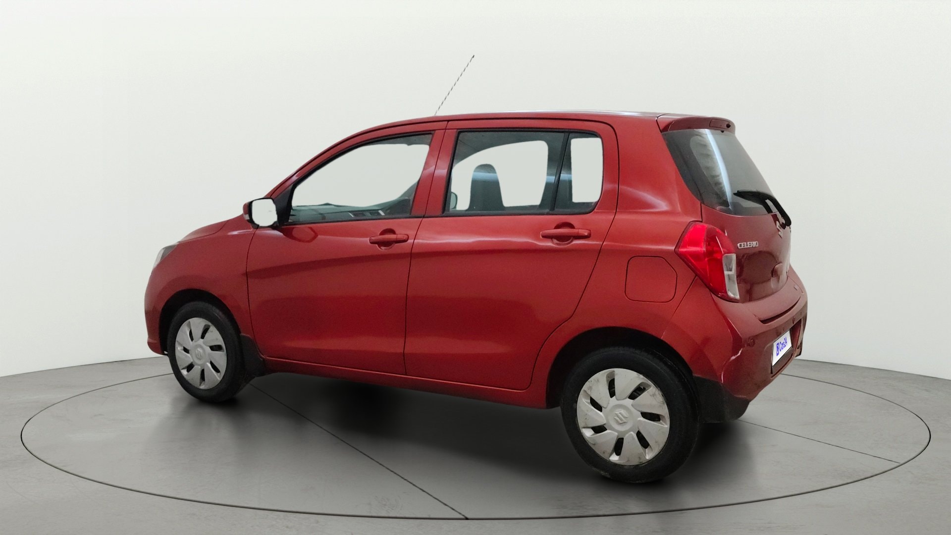View 2018 Maruti Suzuki 1000 Base Variant Image 2 Used 2018 Maruti Suzuki 1000 Base Variant Image 2