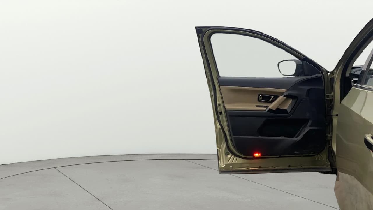 View 2022 Tata Harrier XE Image 33 Used 2022 Tata Harrier XE Image 33
