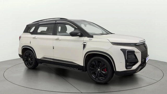 View MG Hector Plus Image 15 Used MG Hector Plus Image 15
