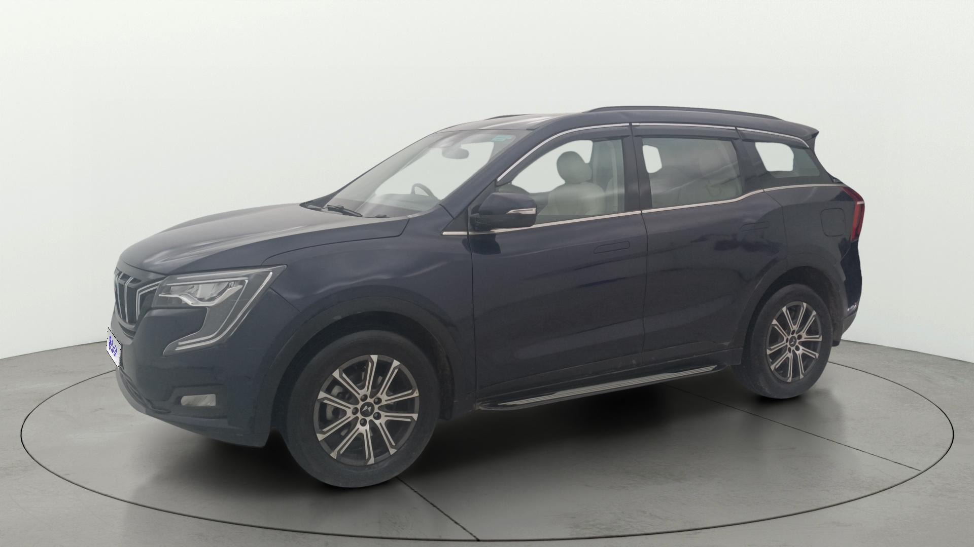 View 2024 Mahindra XUV700 MX Petrol 5 STR Image 23 Used 2024 Mahindra XUV700 MX Petrol 5 STR Image 23