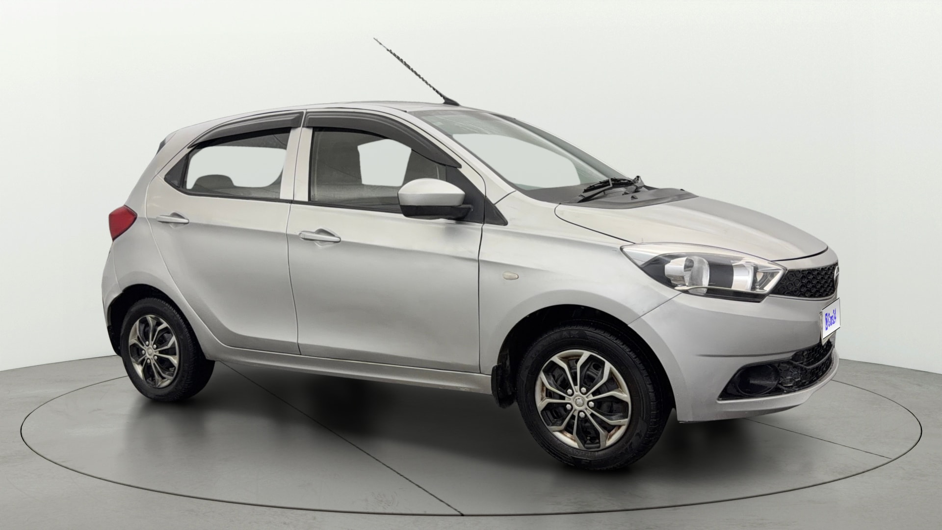 View 2017 Tata Tiago Revotorq XB Image 21 Used 2017 Tata Tiago Revotorq XB Image 21