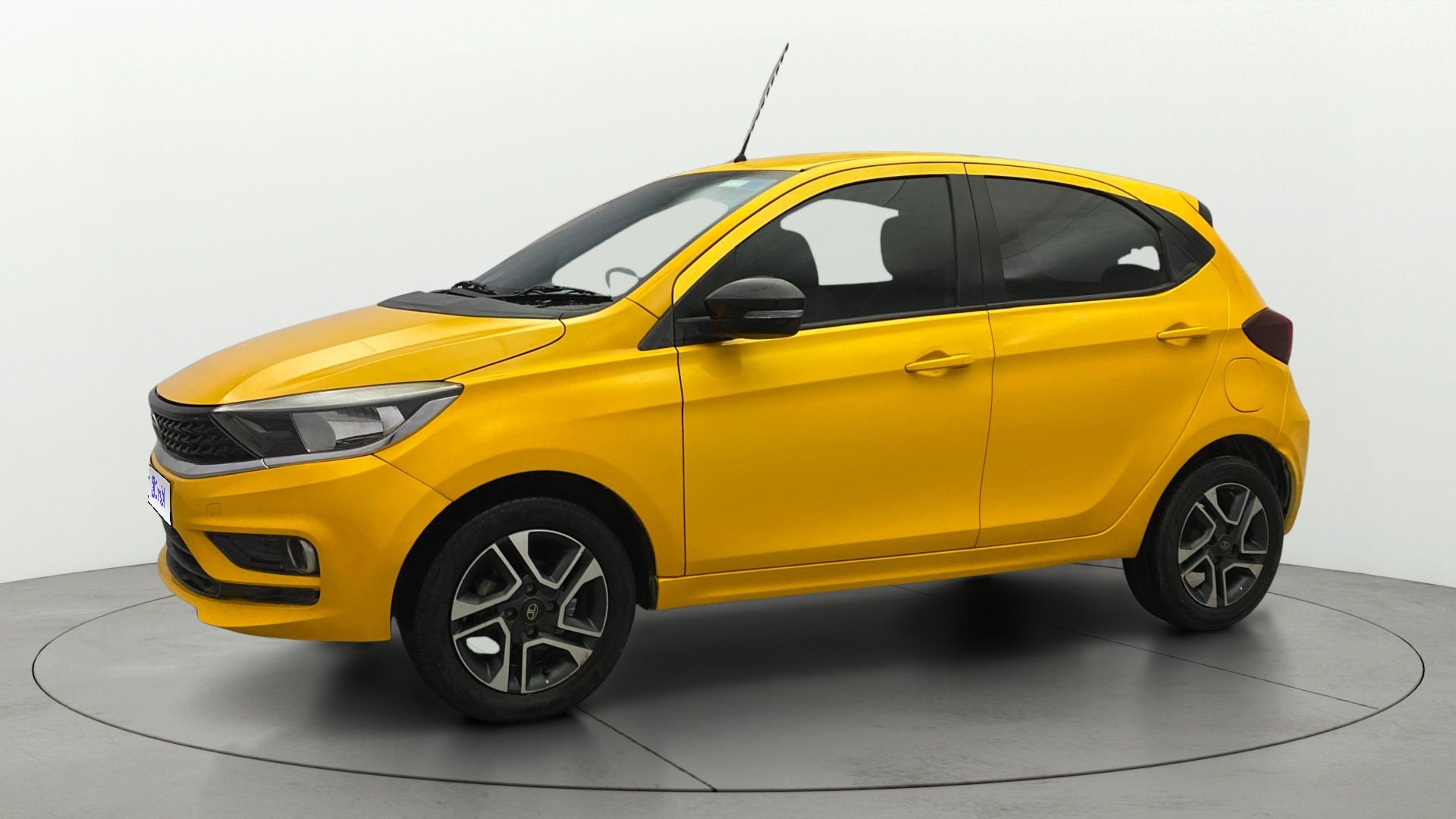 View 2020 Tata Tiago Revotorq XB Image 35 Used 2020 Tata Tiago Revotorq XB Image 35