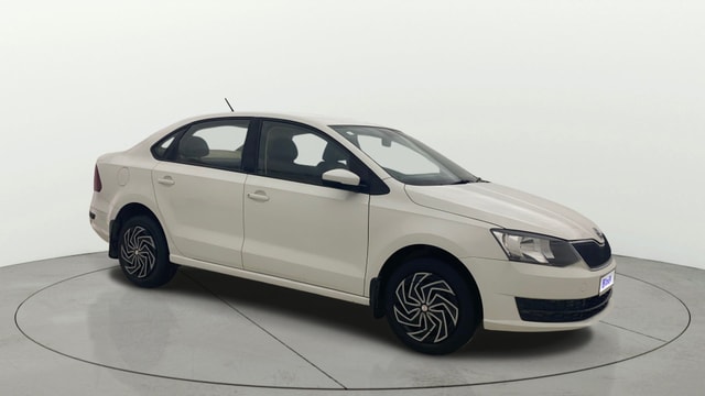 View Skoda Rapid Image 35 Used Skoda Rapid Image 35