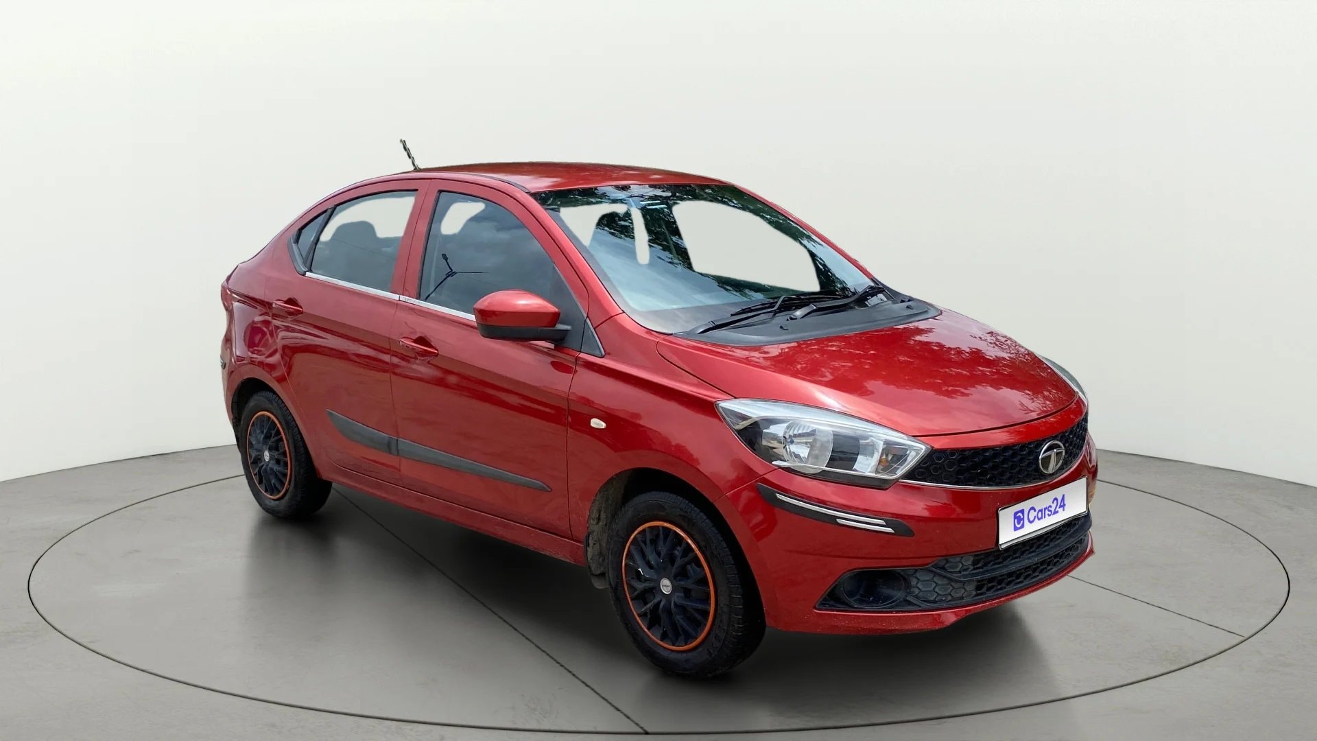 View 2018 Tata Tigor XE Diesel Image 15 Used 2018 Tata Tigor XE Diesel Image 15