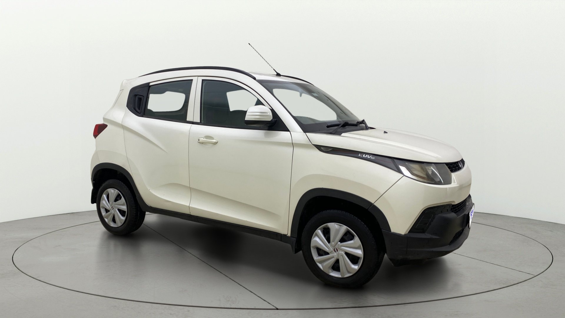 Used 2017 Mahindra KUV100 Used 2017 Mahindra KUV100