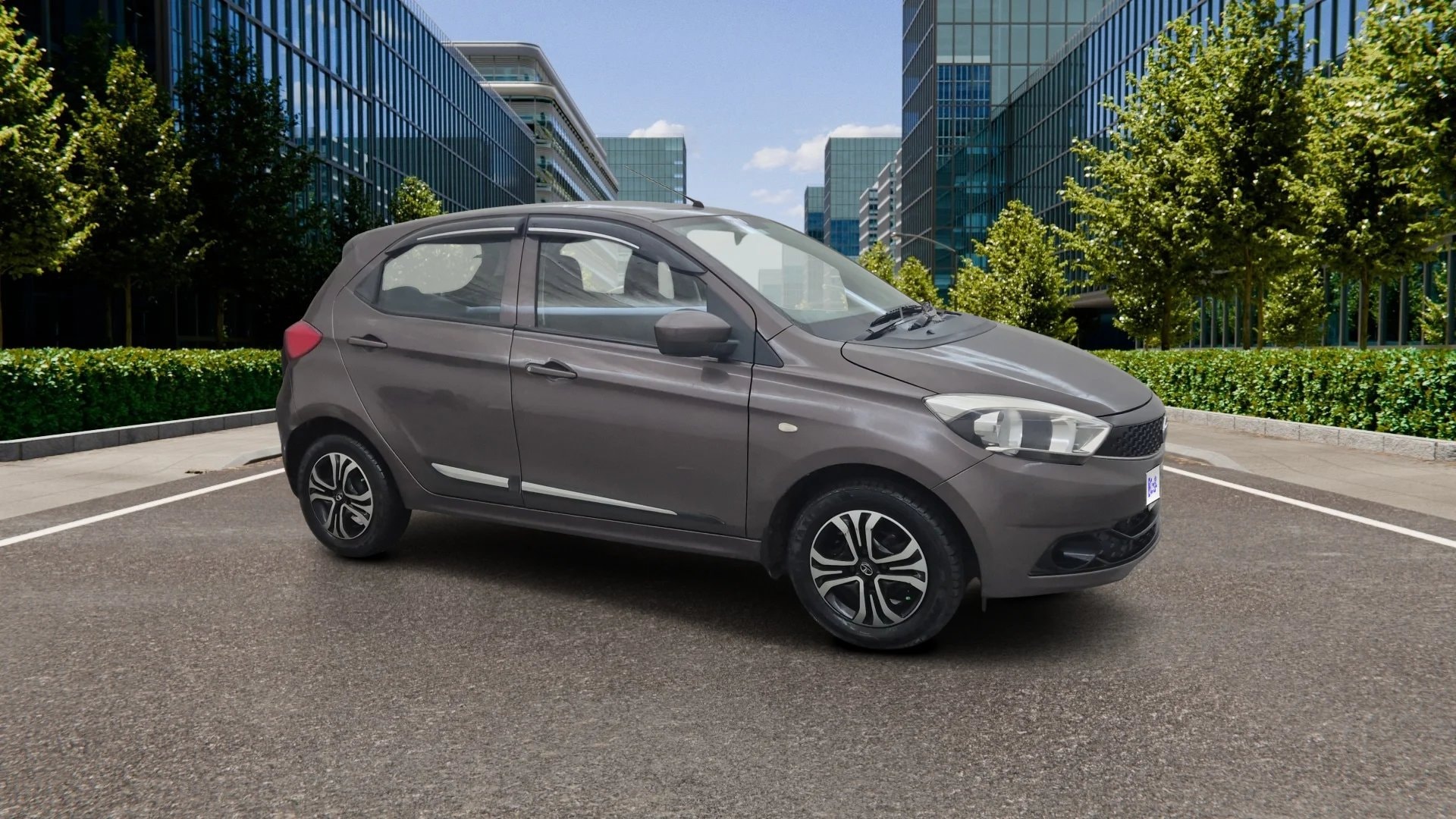 View 2019 Tata Tiago Revotorq XB Image 35 Used 2019 Tata Tiago Revotorq XB Image 35