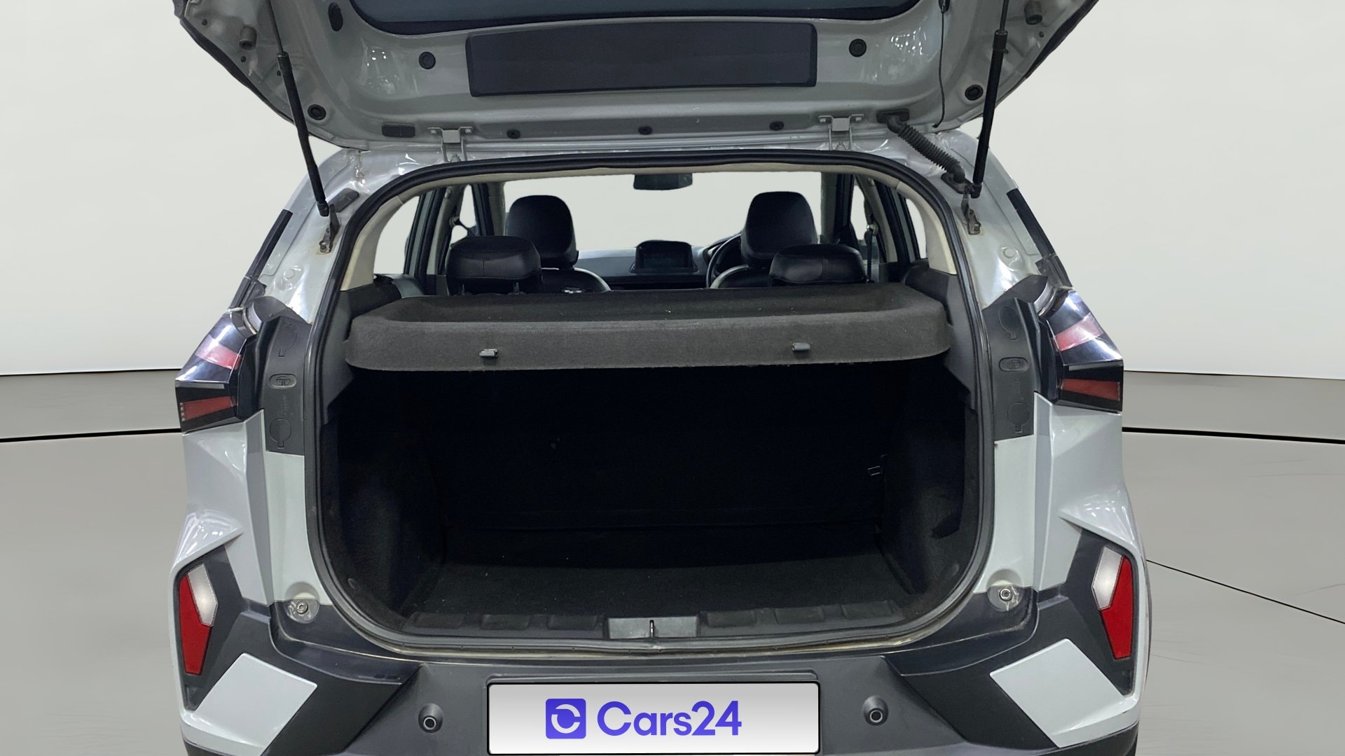 View 2023 Tata Nexon Revotron XE Image 41 Used 2023 Tata Nexon Revotron XE Image 41