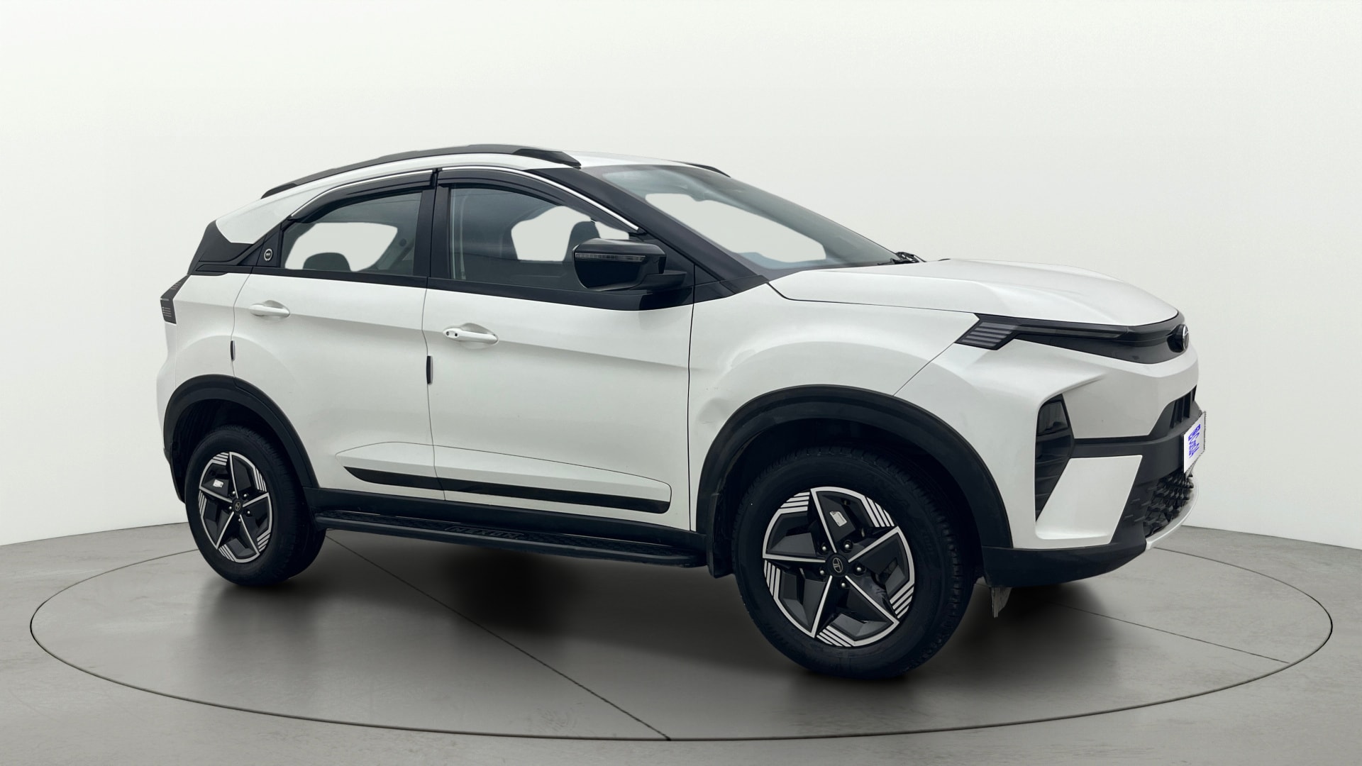 View 2024 Tata Nexon Revotron XE Image 21 Used 2024 Tata Nexon Revotron XE Image 21