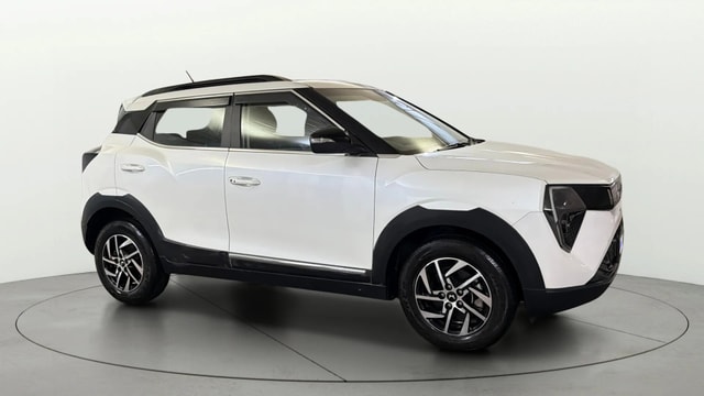 View Mahindra XUV 3XO Image 23 Used Mahindra XUV 3XO Image 23