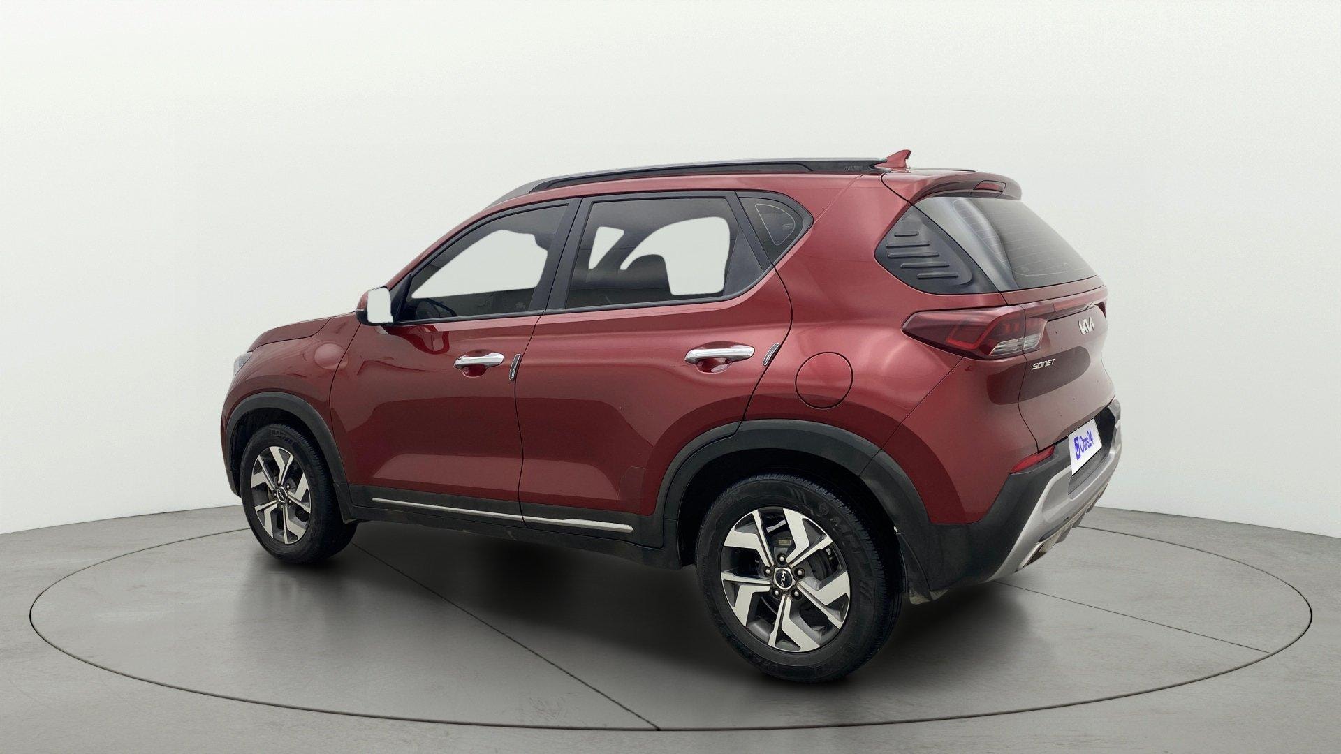 View 2023 Kia Sonet HTX AT Diesel Image 2 Used 2023 Kia Sonet HTX AT Diesel Image 2