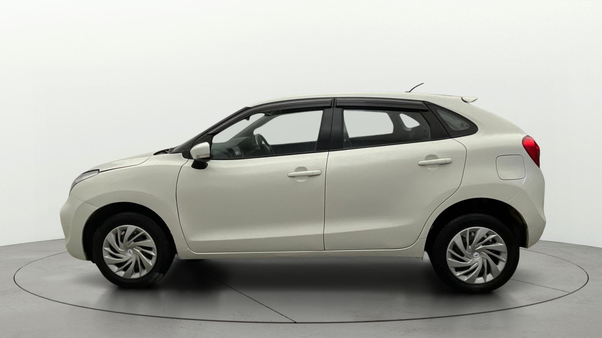 View 2020 Maruti Suzuki 1000 Base Variant Image 25 Used 2020 Maruti Suzuki 1000 Base Variant Image 25