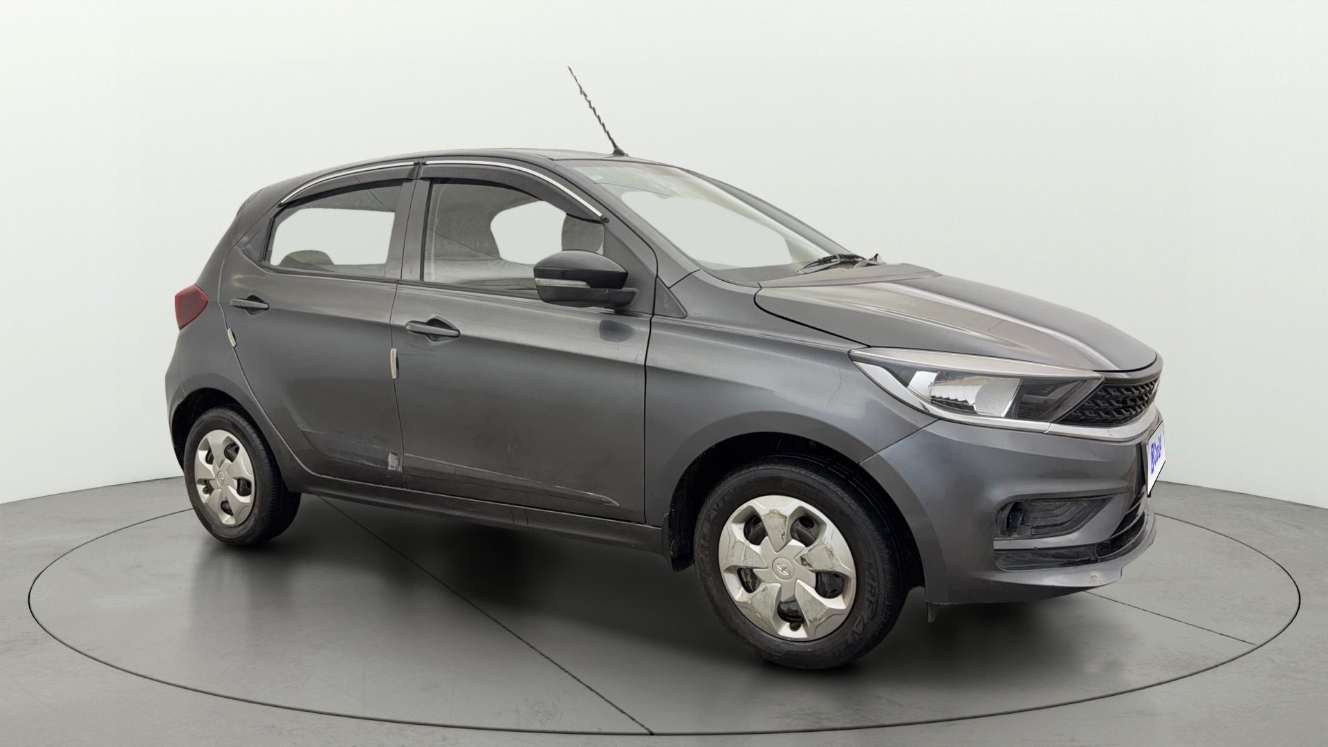 View 2022 Tata Tiago Revotorq XB Image 21 Used 2022 Tata Tiago Revotorq XB Image 21