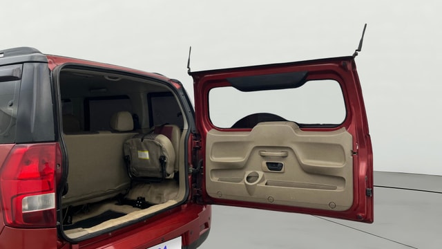View Mahindra TUV300 Image 16 Used Mahindra TUV300 Image 16