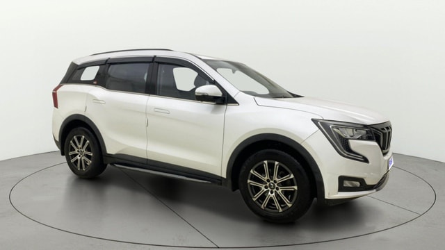 View Mahindra XUV700 Image 15 Used Mahindra XUV700 Image 15
