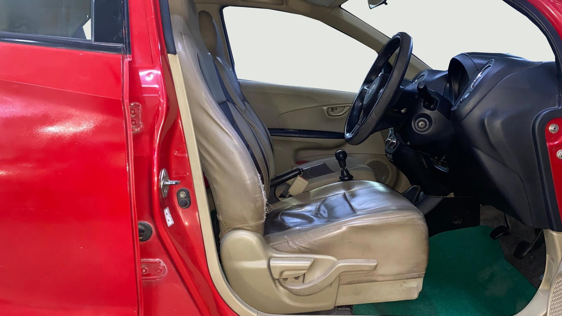 View 2015 Honda Brio S MT Petrol Image 25 Used 2015 Honda Brio S MT Petrol Image 25
