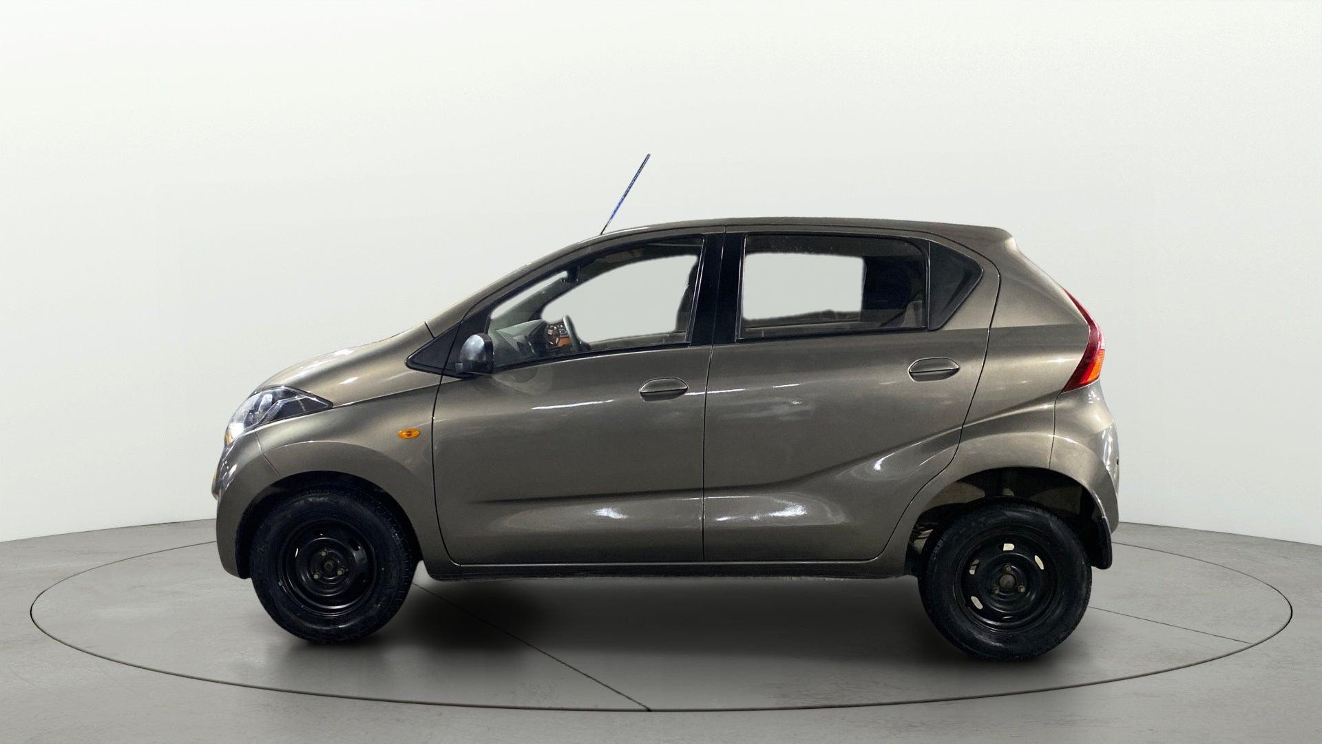 View 2016 Datsun Redi GO T Image 5 Used 2016 Datsun Redi GO T Image 5