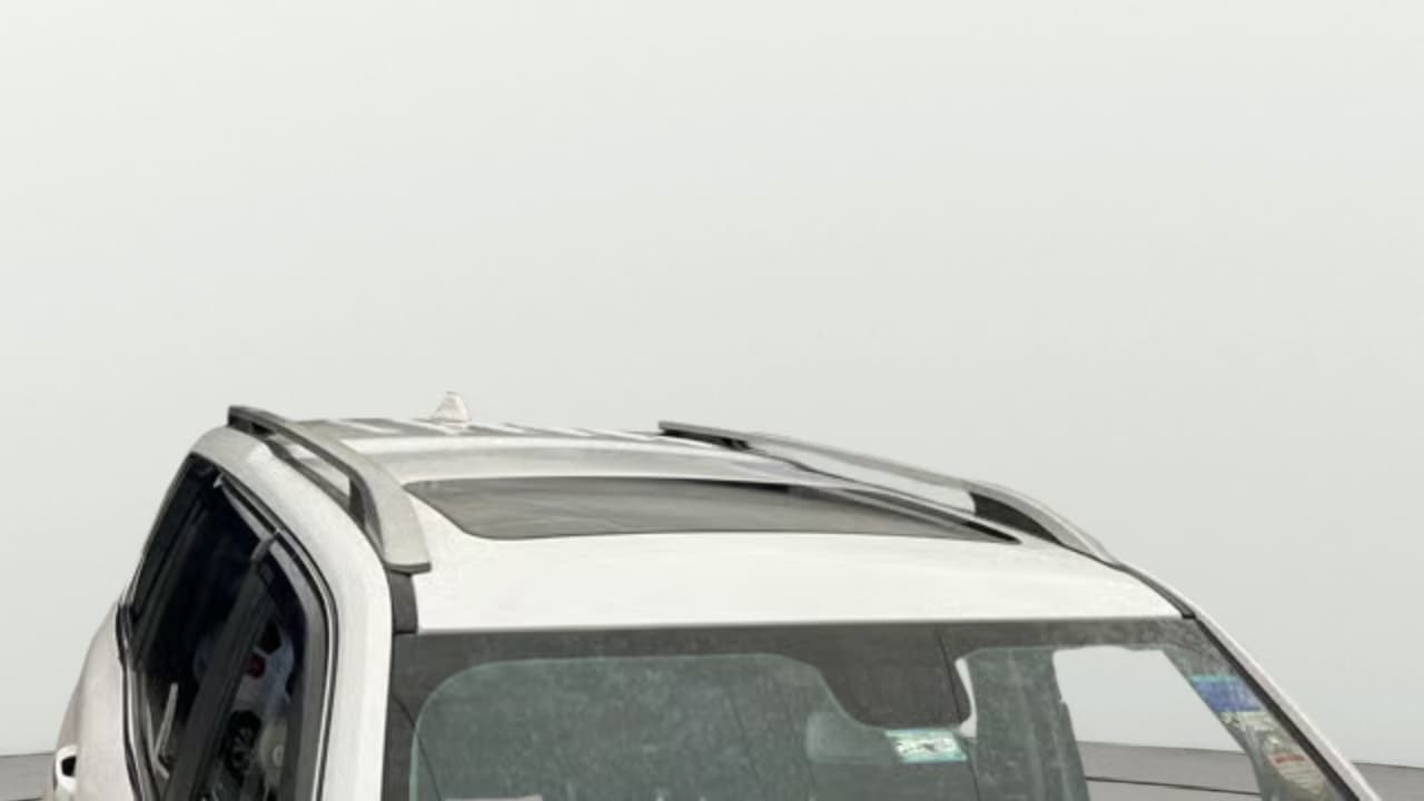 View 2024 Mahindra Scorpio-N Z2 7 STR Petrol Image 5 Used 2024 Mahindra Scorpio-N Z2 7 STR Petrol Image 5