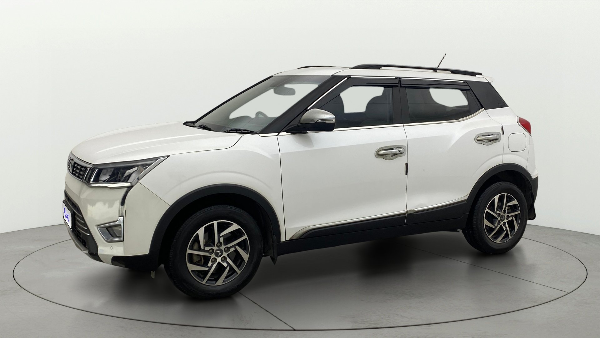 Used 2024 Mahindra XUV300 Used 2024 Mahindra XUV300