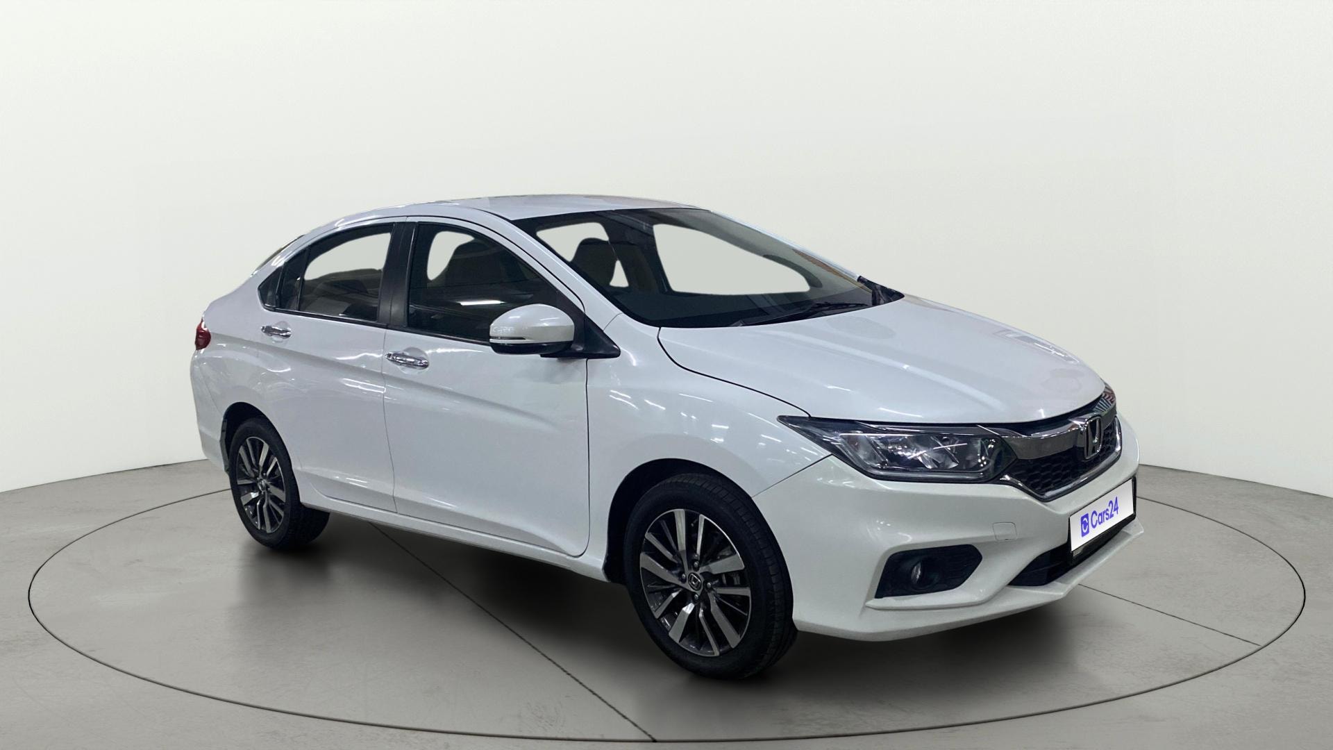 View 2022 Honda City ZX MT Diesel Anniversary Edition Image 23 Used 2022 Honda City ZX MT Diesel Anniversary Edition Image 23