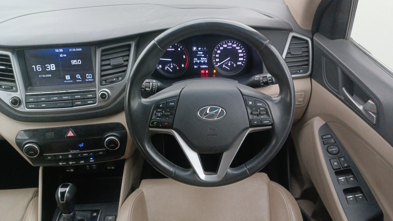 View 2018 Hyundai Tucson R 2.0 6-Speed Automatic GL BS IV Image 13 Used 2018 Hyundai Tucson R 2.0 6-Speed Automatic GL BS IV Image 13