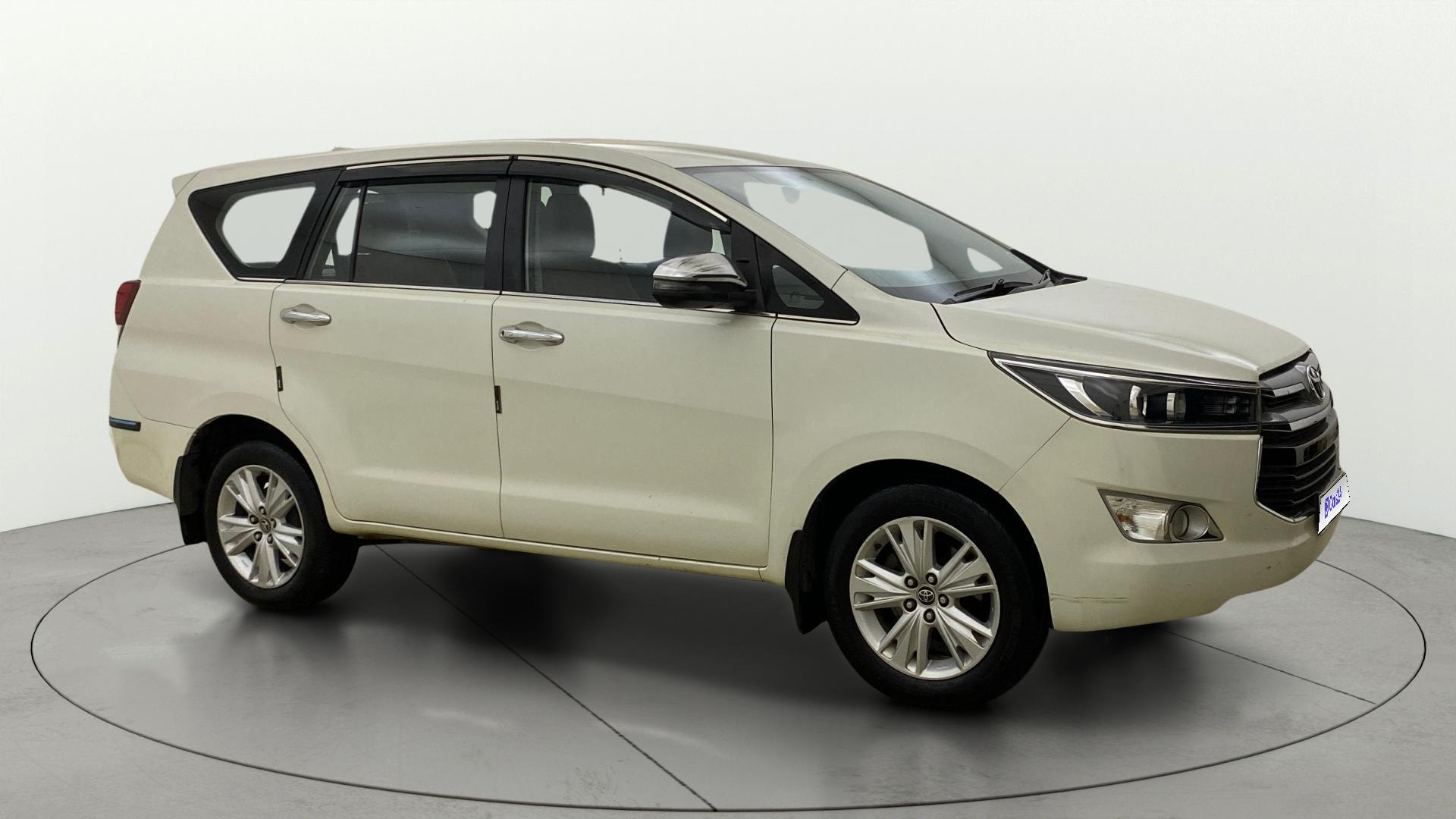 View 2018 Toyota Innova Crysta 2.8 ZX AT 7-Seater Image 39 Used 2018 Toyota Innova Crysta 2.8 ZX AT 7-Seater Image 39