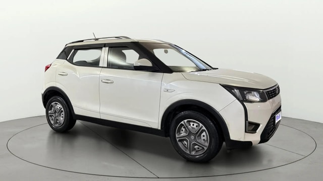 View Mahindra XUV300 Image 37 Used Mahindra XUV300 Image 37
