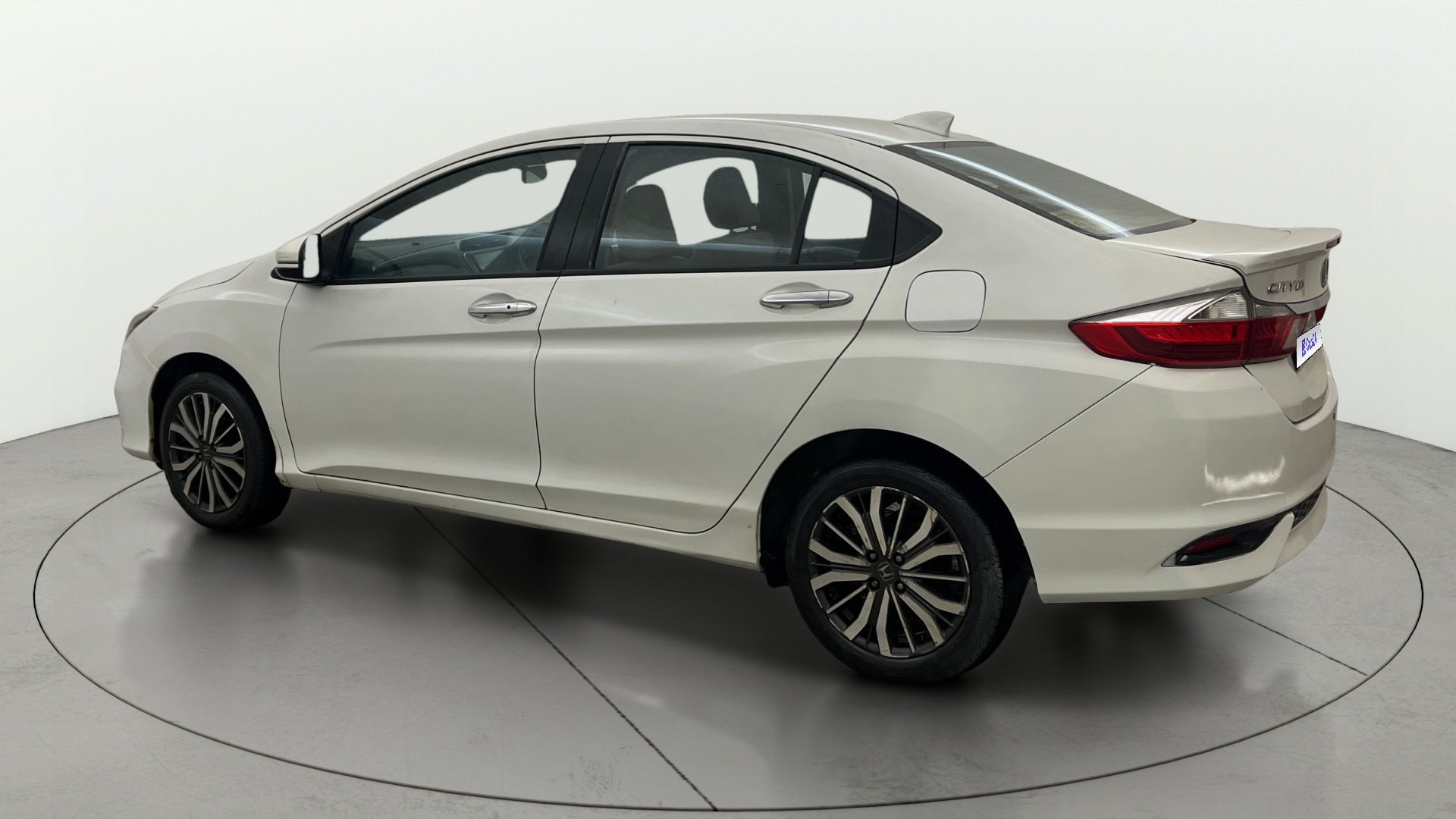 View 2017 Honda City ZX CVT Image 2 Used 2017 Honda City ZX CVT Image 2