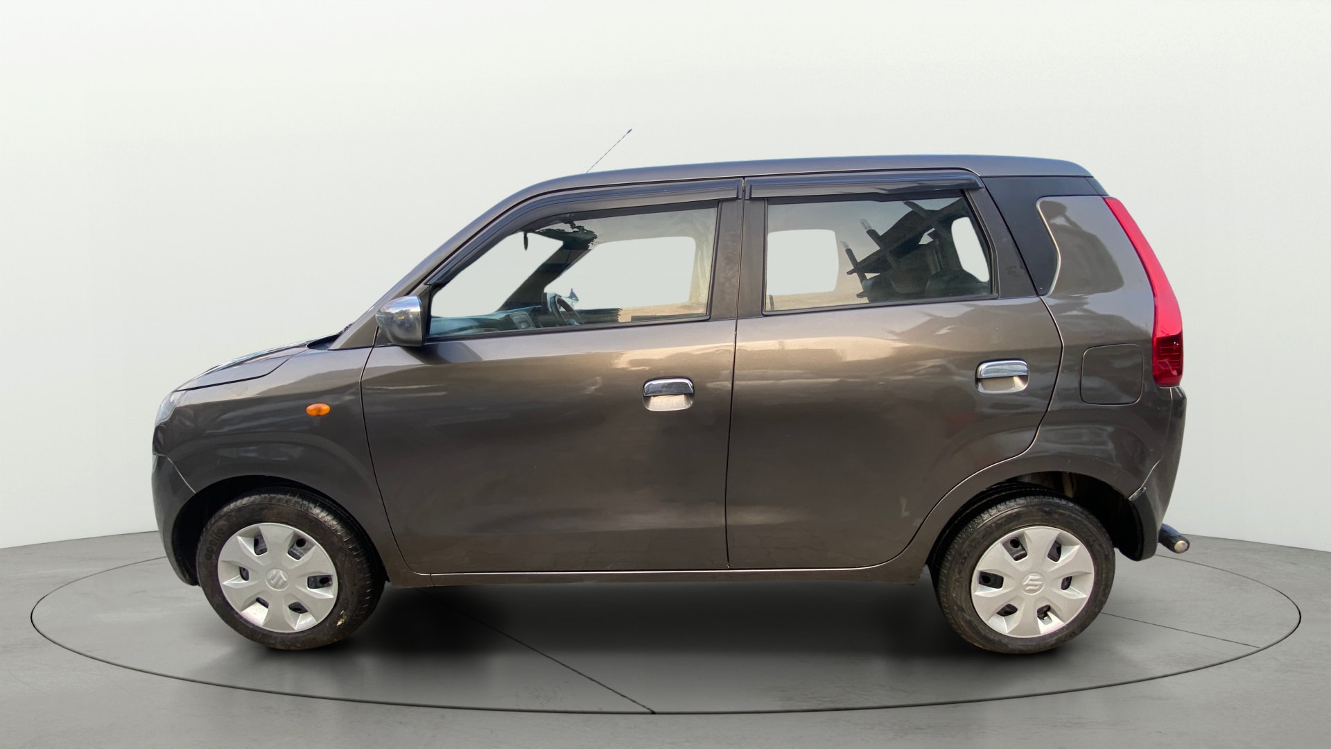 View 2021 Maruti Suzuki 1000 Base Variant Image 5 Used 2021 Maruti Suzuki 1000 Base Variant Image 5
