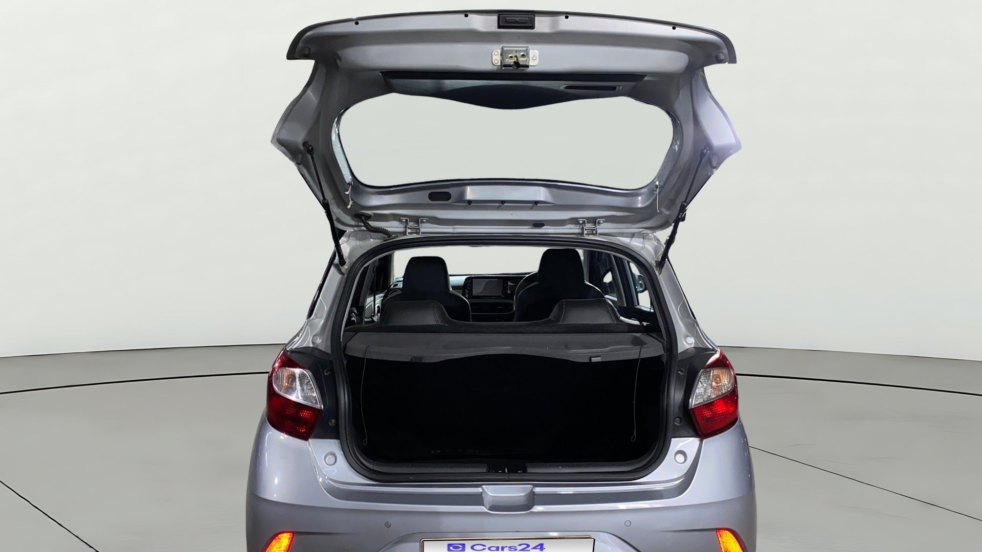 View 2022 Hyundai Grand i10 Nios Sportz Petrol AMT Image 37 Used 2022 Hyundai Grand i10 Nios Sportz Petrol AMT Image 37