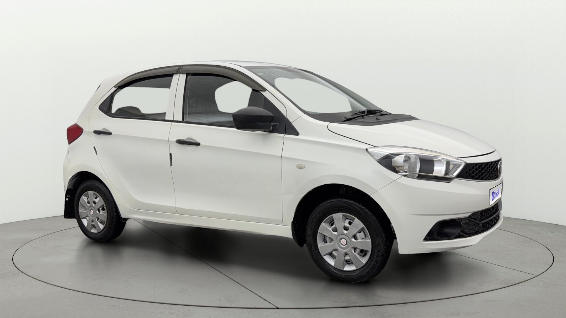 View 2018 Tata Tiago Revotorq XB Image 35 Used 2018 Tata Tiago Revotorq XB Image 35