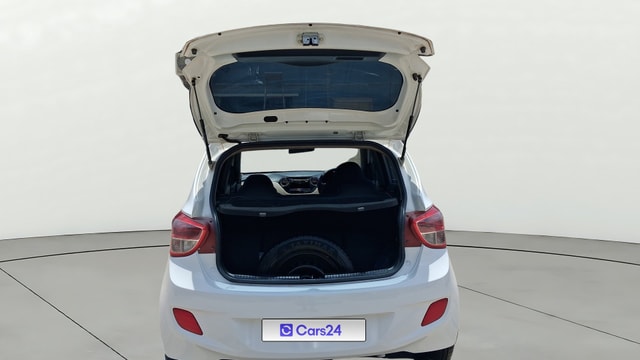 View Hyundai Grand i10 Image 16 Used Hyundai Grand i10 Image 16