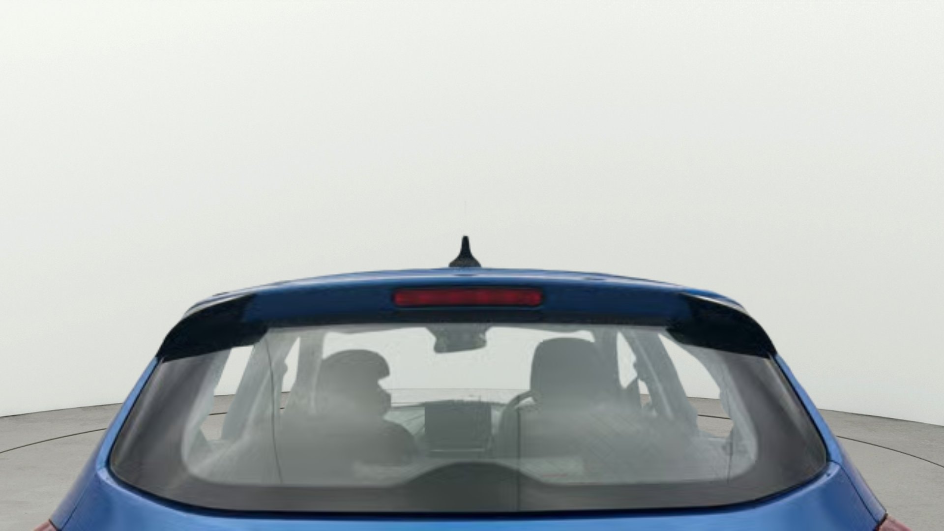 View 2025 Tata Tiago Revotorq XB Image 4 Used 2025 Tata Tiago Revotorq XB Image 4