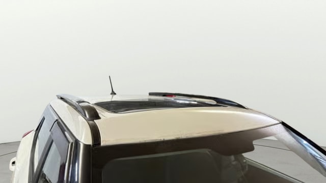 View Mahindra XUV300 Image 6 Used Mahindra XUV300 Image 6