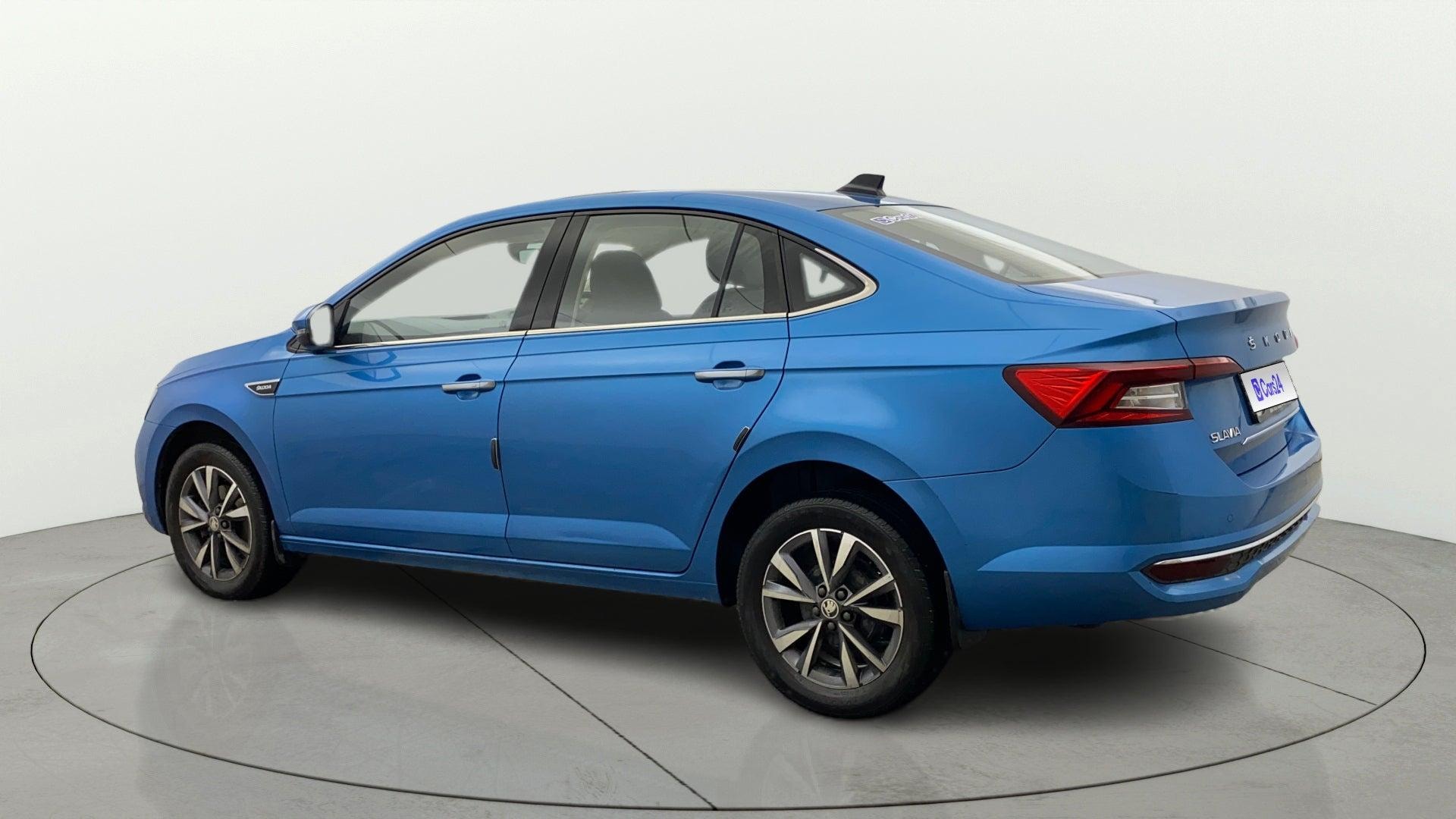 View 2022 Skoda Slavia Style 1.0 TSI AT Image 2 Used 2022 Skoda Slavia Style 1.0 TSI AT Image 2