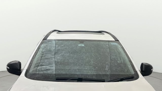 View Mahindra XUV700 Image 37 Used Mahindra XUV700 Image 37