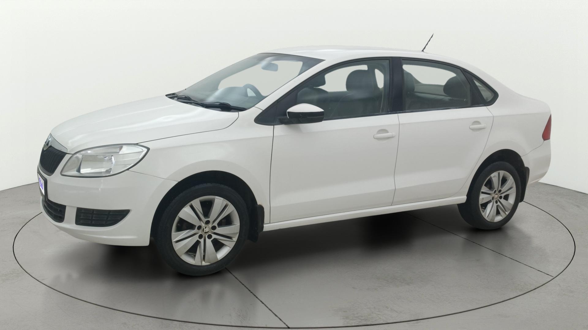 View 2016 Skoda Rapid 1.6 MPI Active Petrol BS IV Image 21 Used 2016 Skoda Rapid 1.6 MPI Active Petrol BS IV Image 21