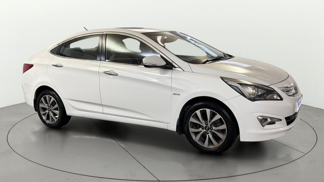 View Hyundai Fluidic Verna Image 21 Used Hyundai Fluidic Verna Image 21
