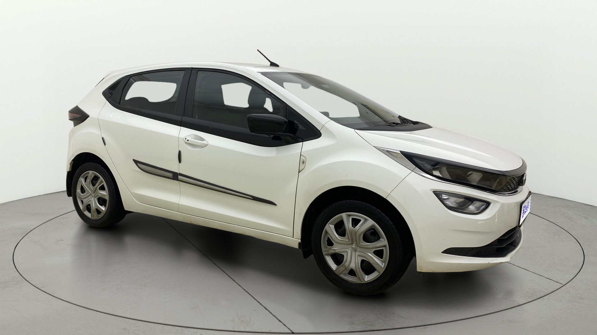 View 2022 Tata Altroz XT Petrol Image 38 Used 2022 Tata Altroz XT Petrol Image 38