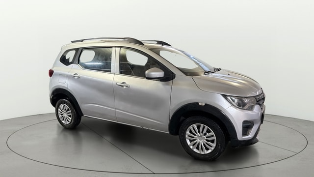 View Renault Triber Image 22 Used Renault Triber Image 22