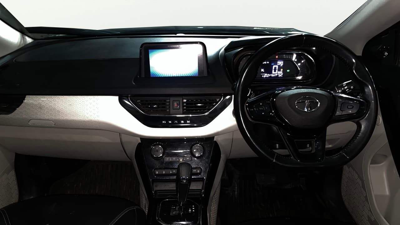 View 2022 Tata Nexon Revotron XE Image 16 Used 2022 Tata Nexon Revotron XE Image 16