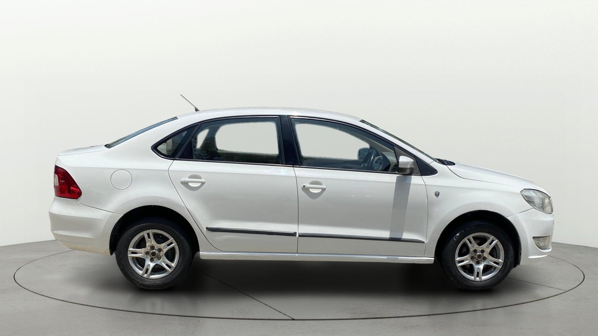 View 2013 Skoda Rapid 1.6 MPI Ambition Petrol AT BS IV Image 8 Used 2013 Skoda Rapid 1.6 MPI Ambition Petrol AT BS IV Image 8