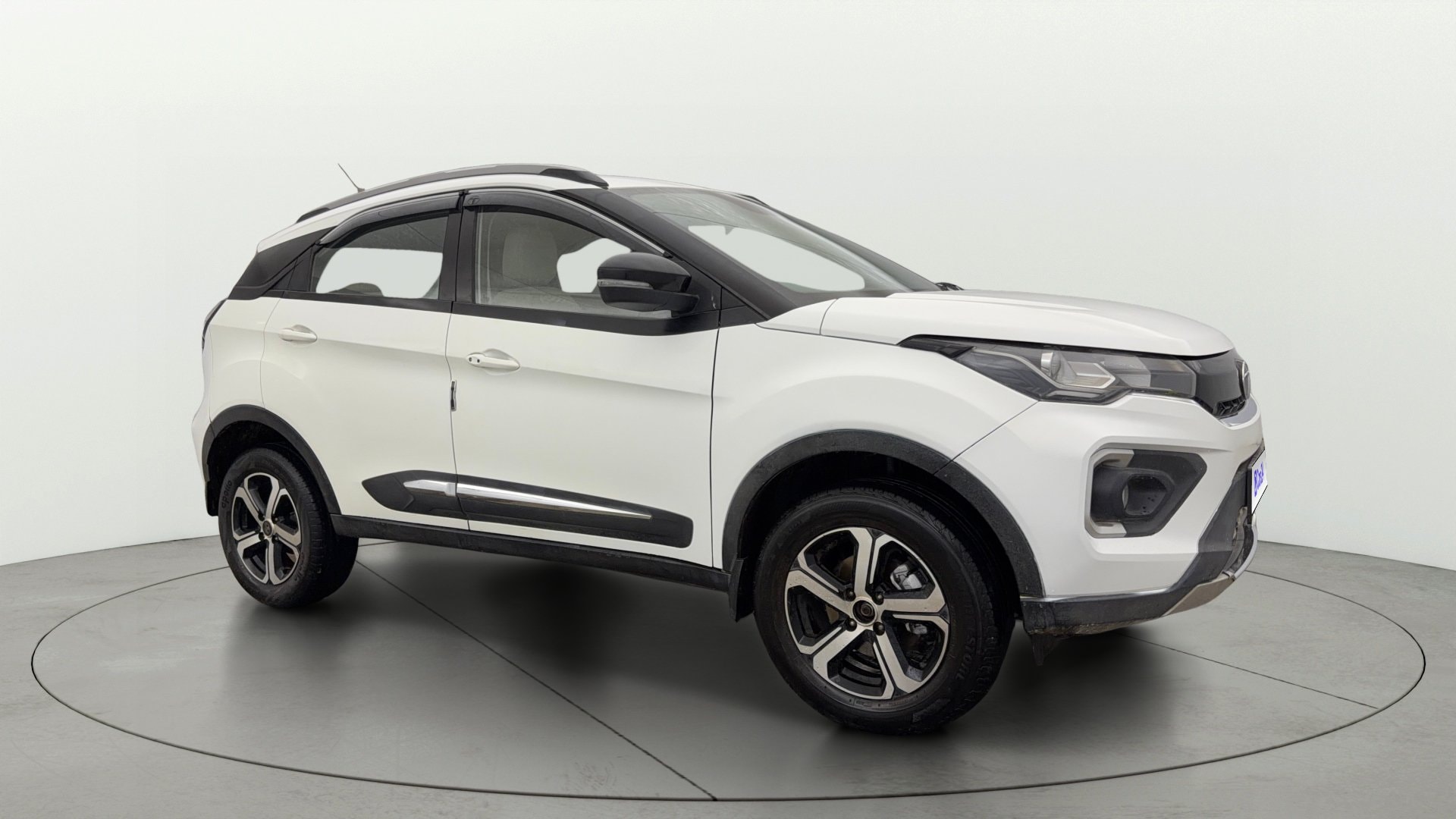 View 2022 Tata Nexon Revotron XZA Plus AMT Image 23 Used 2022 Tata Nexon Revotron XZA Plus AMT Image 23