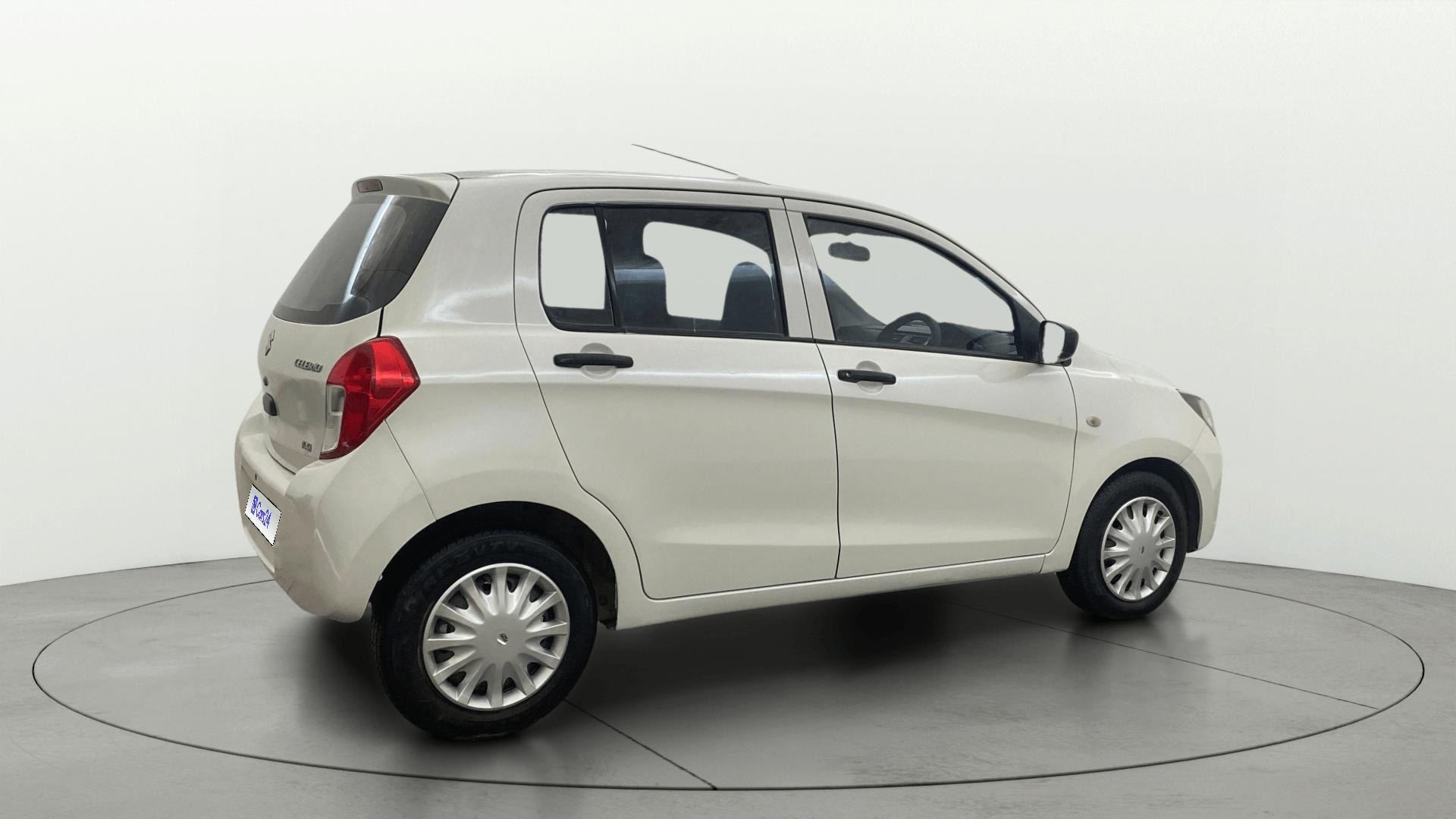 View 2015 Maruti Suzuki 1000 Base Variant Image 42 Used 2015 Maruti Suzuki 1000 Base Variant Image 42