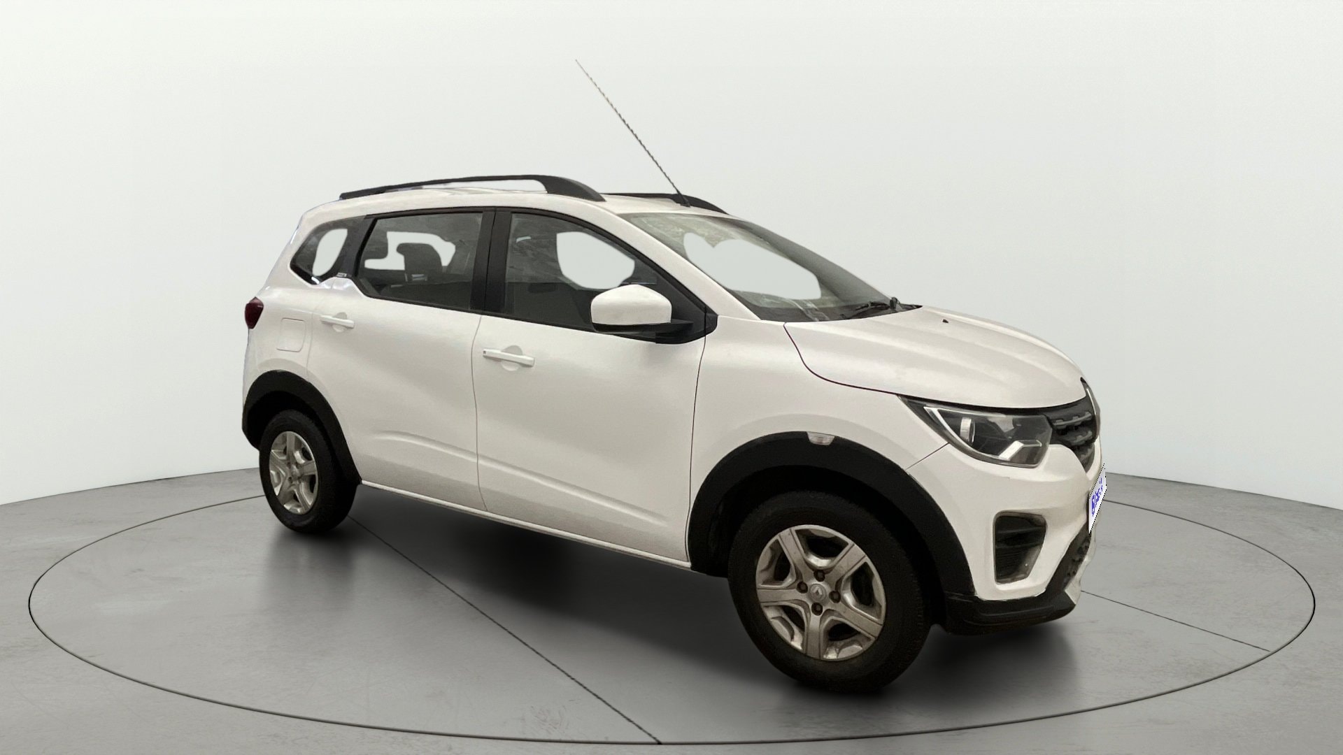 View 2019 Renault Triber RXZ Image 23 Used 2019 Renault Triber RXZ Image 23